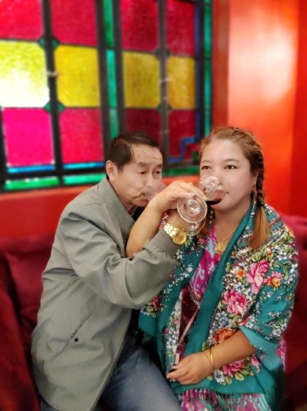 夫妻喝酒怎么表达感情_夫妻喝酒后如何沟通