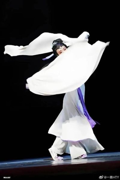 水袖如何传情_水袖情感表达技巧