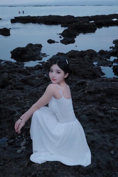 文静女孩如何表达爱意_内向女生喜欢一个人的表现