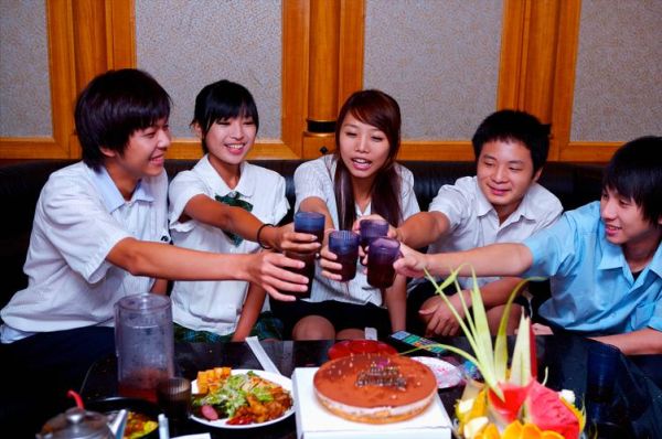 同学聚会怎么表达情感_聚会后如何维系感情