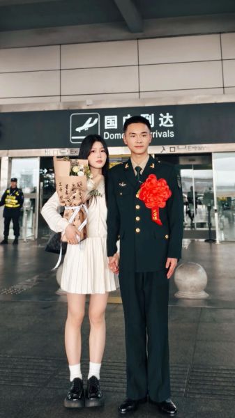 军人异地恋怎么维系感情_军恋多久见一次面正常