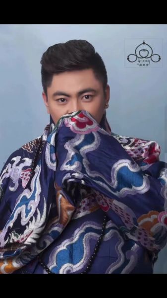 洛桑歌曲表达什么情感_如何理解