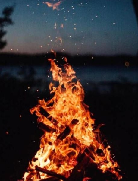 火焰燃烧象征什么情感_火焰燃烧情感表达