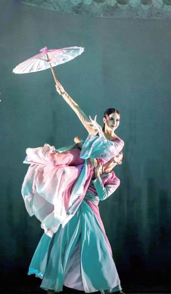 舞蹈如何表达情感_舞蹈与情感的关系