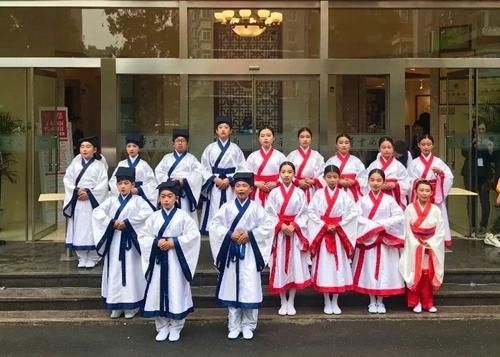 伯鸿读书会是什么_如何加入伯鸿读书会